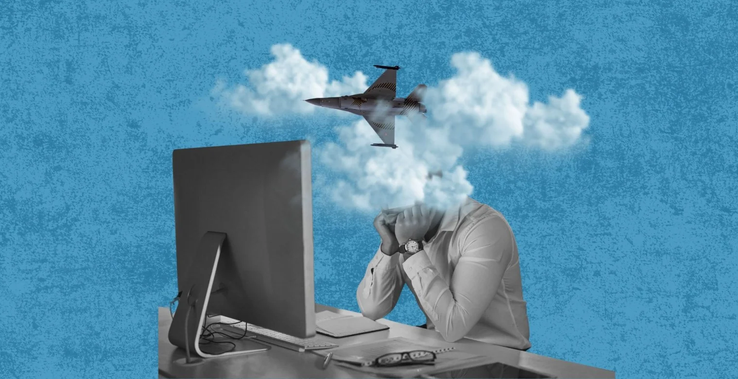 عن أشخاص يمارسون مهامهم الوظيفية تحت النار