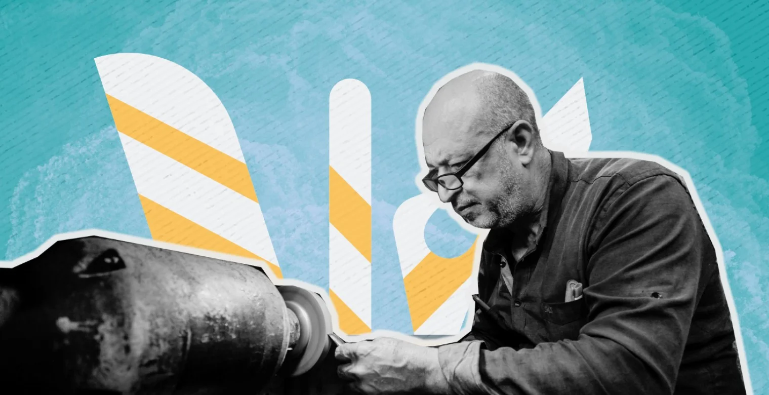 تعرفوا على خميس ومهنته التي تنتعش أسبوعًا واحدًا في العام