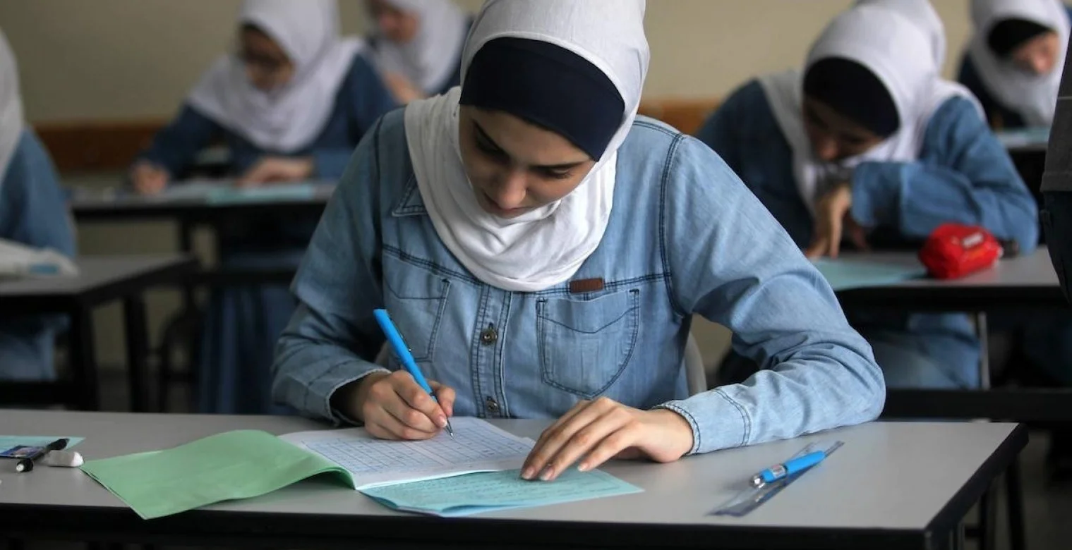 جامعات غزّة بلا طلاب: الفقر يؤجّل الدراسة
