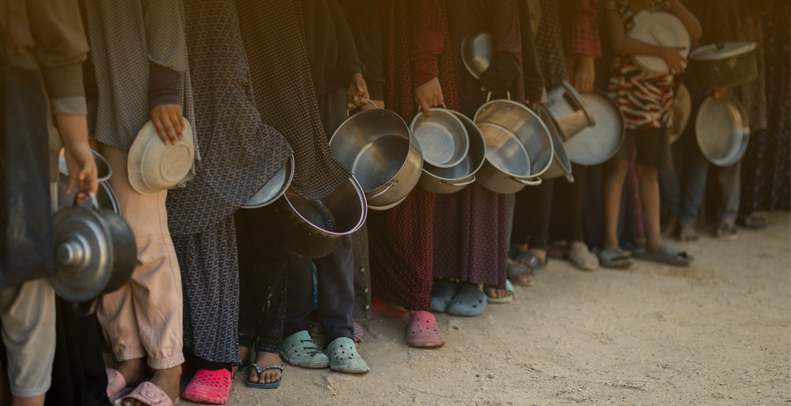 التكايا في غزة: بين وجبة مثالية وقرارات الوزارة